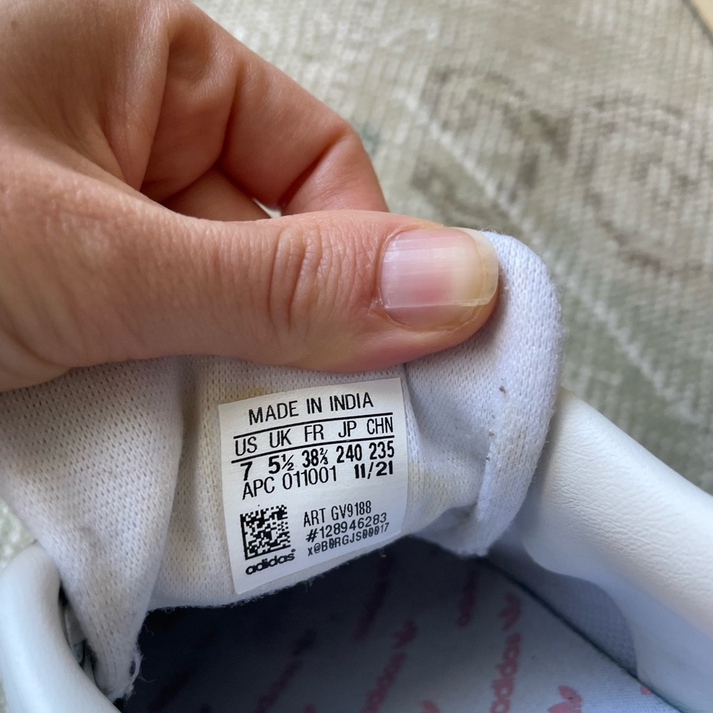 Adidas Stan Smith Sneakers 💖 - Picture 3 of 3